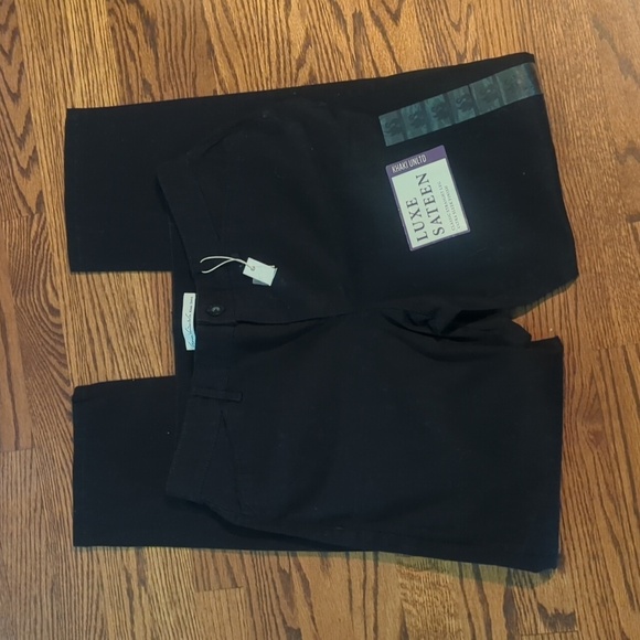 Gloria Vanderbilt Black Pants Luxe Satin Khaki Unltd Sleek Straight Leg NWT Sz 6 - Picture 4 of 8